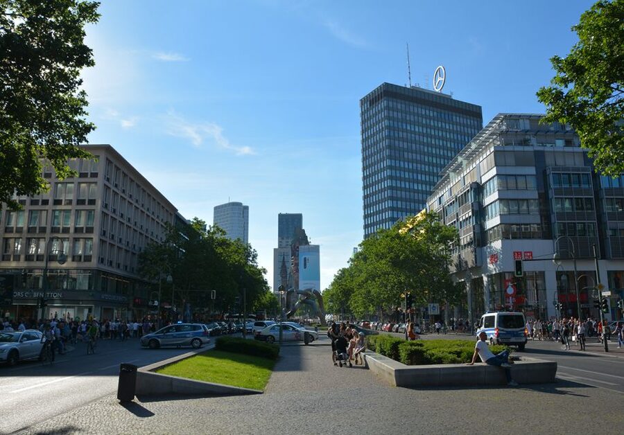 Berlin: City-West Walking Tour with a Real Berliner - Kurfürstendamm and Berlin’s golden twenties