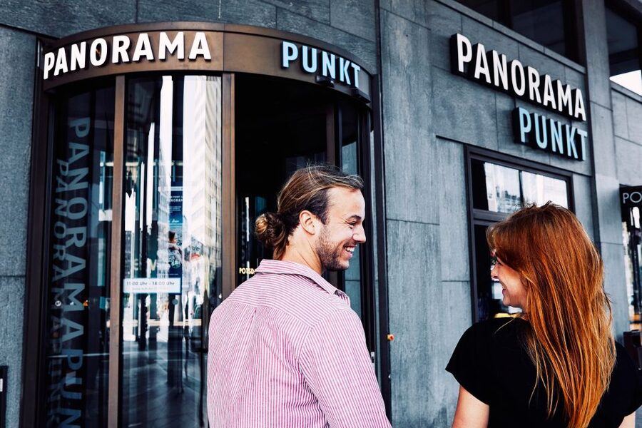 Berlin: Combo-Ticket for Panoramapunkt with Crémant at Café - The 25th-floor sun deck and sunset timing
