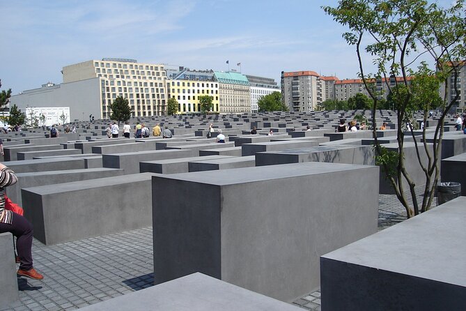 Berlin Complete in one day - The Holocaust Memorial and the weight of Bebelplatz