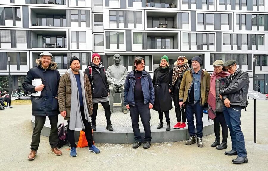 Berlin: David Bowie & 1970s Berlin Guided Walking Tour - Anhalter Bahnhof and the city Bowie encountered