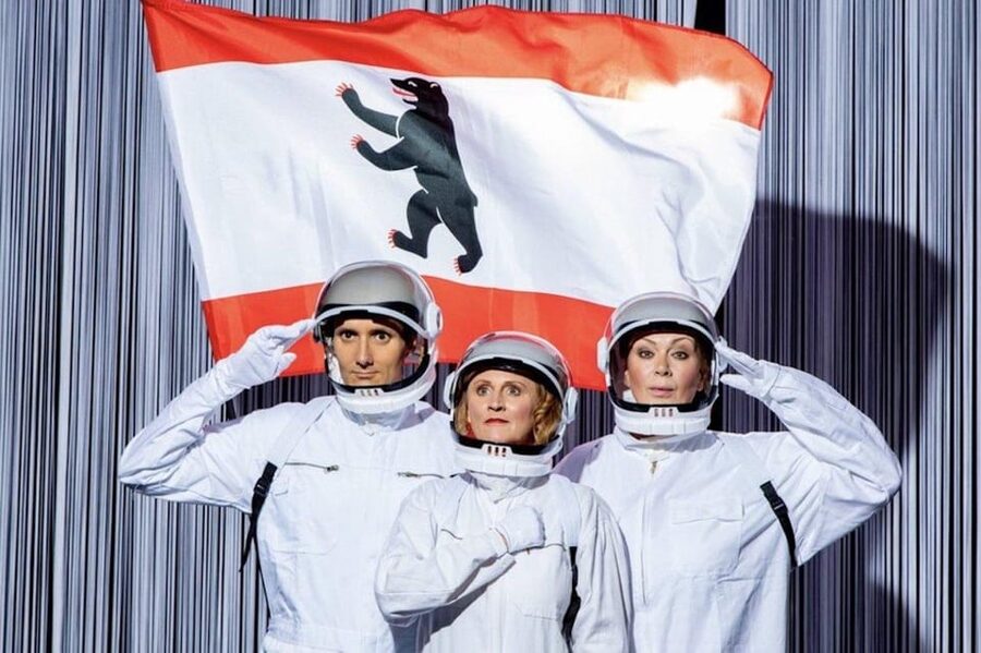 Berlin: Die Stachelschweine-Steglitz, wir haben ein Problem! - From random astronauts to a 50 billion euro problem