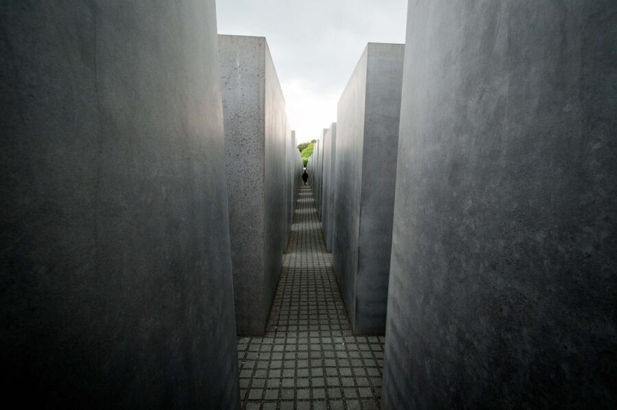 Berlin: Discover Berlin Walking Tour - Bebelplatz and the Nazi book burning