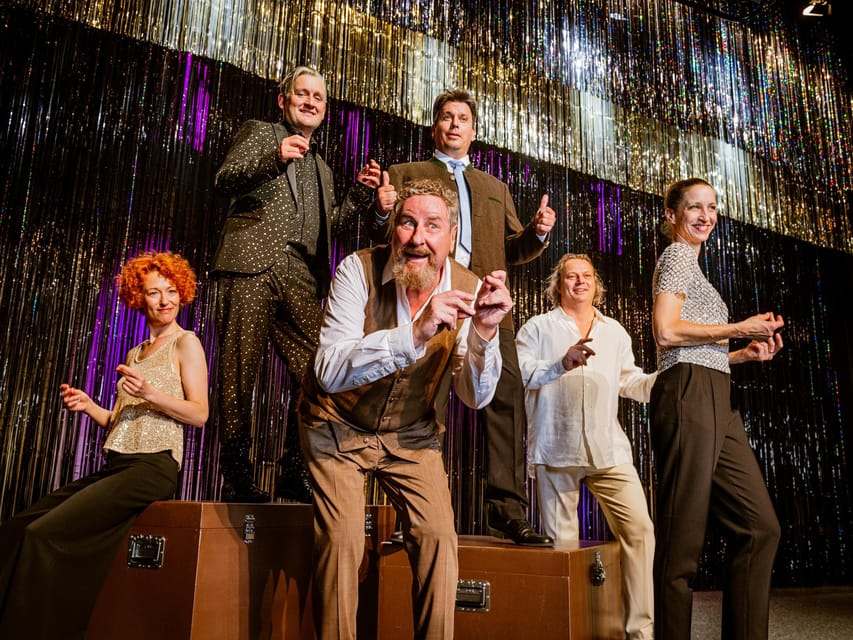 Berlin: DISTEL - The capital cabaret - Finding the theater inside Admiralspalast