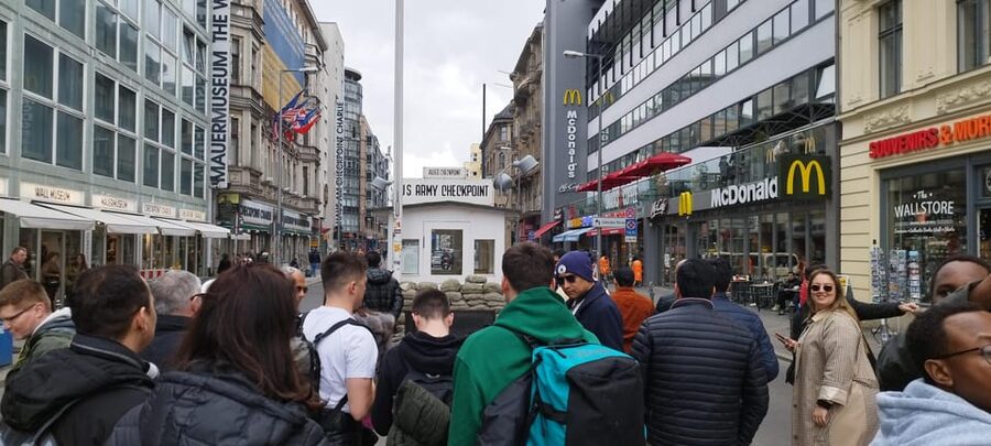 Berlin (E)Bike Tour Historical Highlights in Small groups - Hitler’s bunker and the Topography of Terror