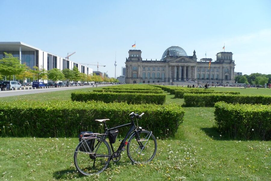 Berlin: E-Bike Tour of the Berlin Wall and Mitte Highlights - Key points to know before you book