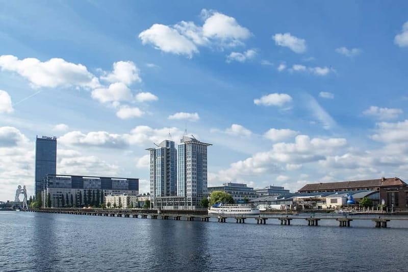 Berlin: East Side Gallery Spree Cruise in a Solar Catamaran - Key points to know before you go