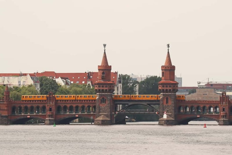 Berlin: East Side Gallery Spree Cruise in a Solar Catamaran - Starting at Jannowitzbrücke