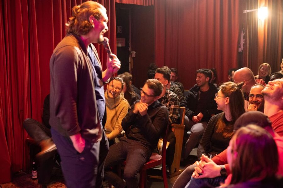 Berlin: Expats in Berlin Comedy Show Ticket - The host sets the pace