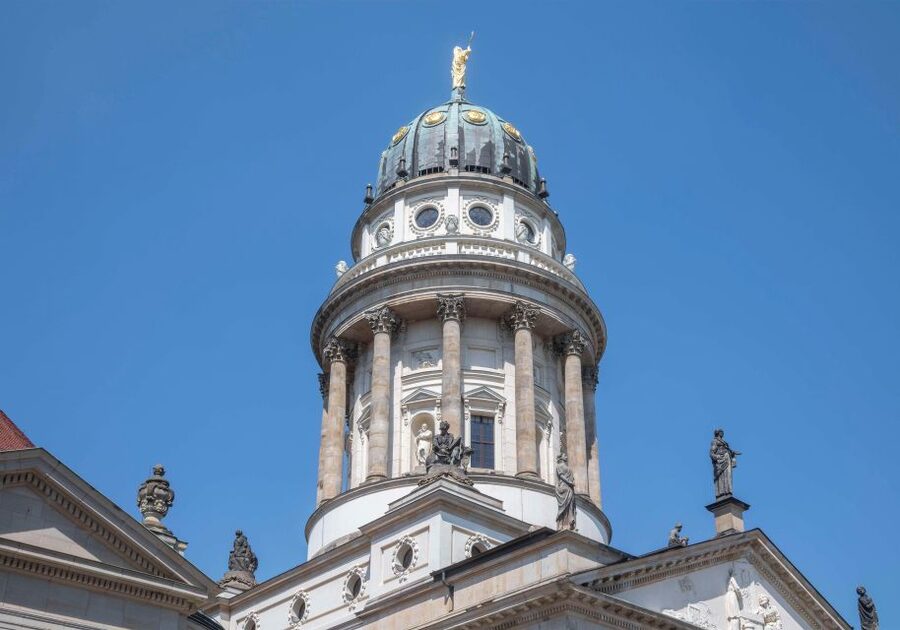 Berlin: Französischer Dom 360° Panorama & Crémant to go - The climb: 254 steps with no shortcut