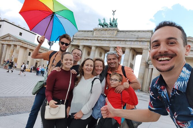 BERLIN FULL in 3.5h (Guide + Headphones) - Starting at the Humboldt Forum and Alexanderplatz