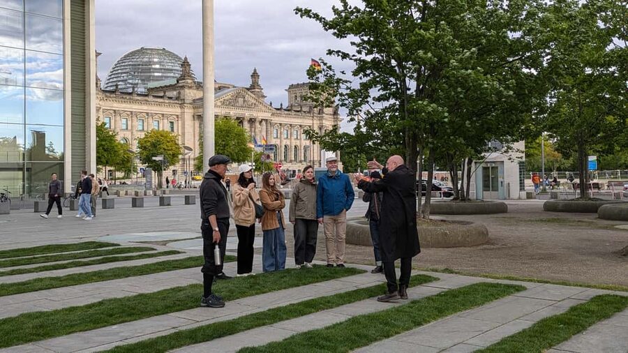 Berlin: Government District around the Reichstag Guided Tour - Why this short government-quarter walk works