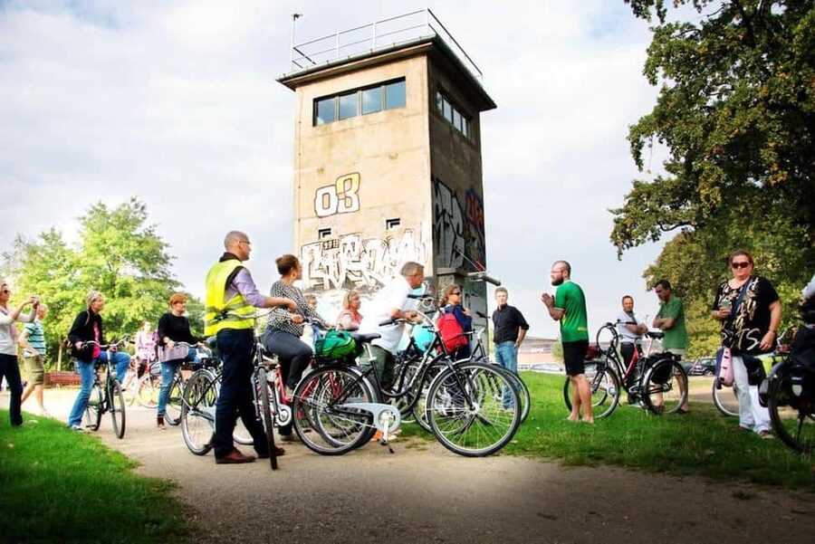 Berlin: Guided Bike Tour of the Berlin Wall and Third Reich - Who should choose this bike tour
