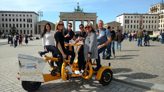 Berlin : Guided Private Sightseeing Tours with Funbikes, Teambikes - Neue Wache and the Tiergarten ride