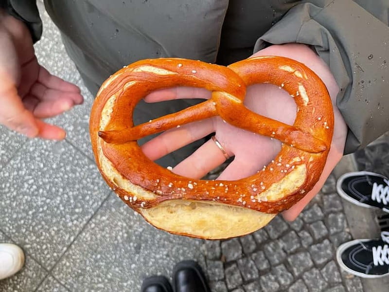 Berlin: Guided Street Food Tour with Tastings - Turkish kebab and the story of modern Berlin