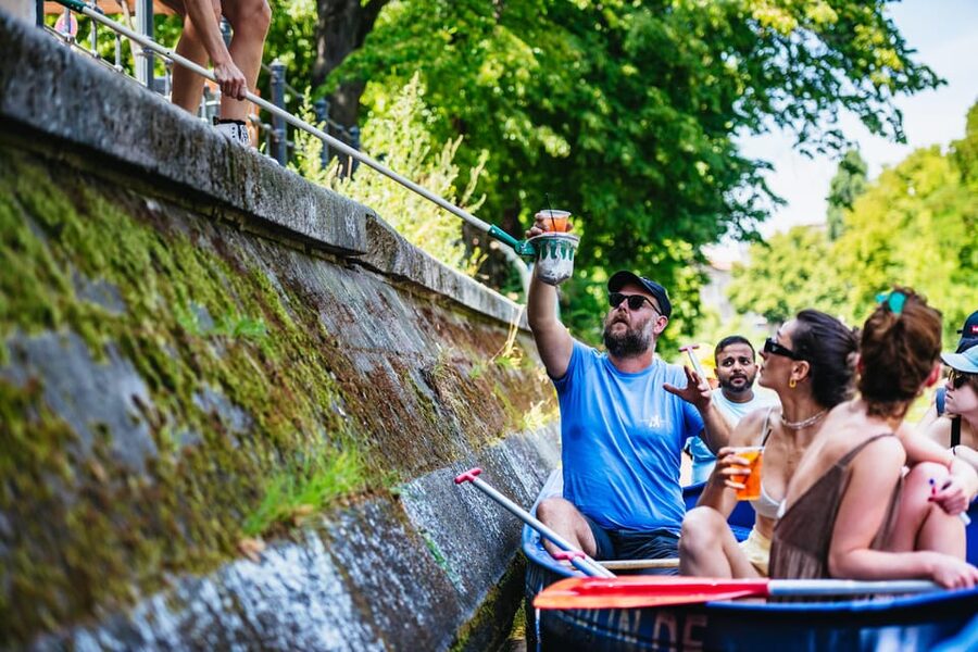 Berlin: Guided Tour by Canoe - Wagenburg Lohmühle and alternative Berlin
