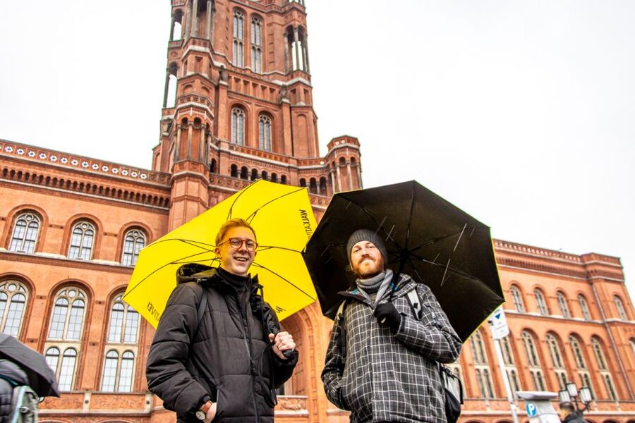 Berlin: Guided Walking Tour in English - Museum Island and the view of Berlin Cathedral