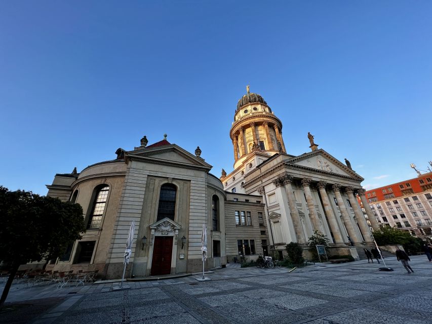Berlin: Guided Walking Tour in English - Ending at the Brandenburg Gate