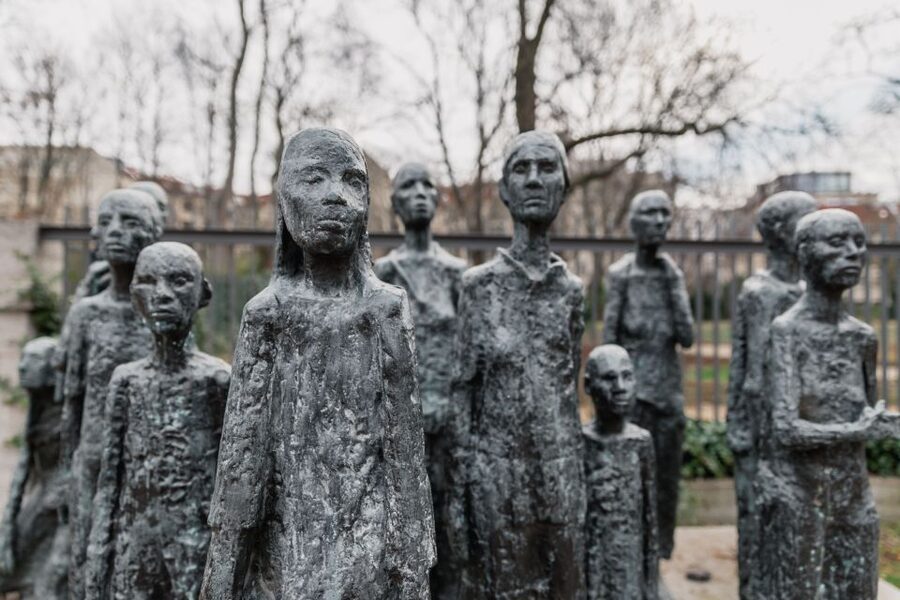 Berlin: Hidden Backyards Guided Walking Tour - Who should book this Berlin walking tour?