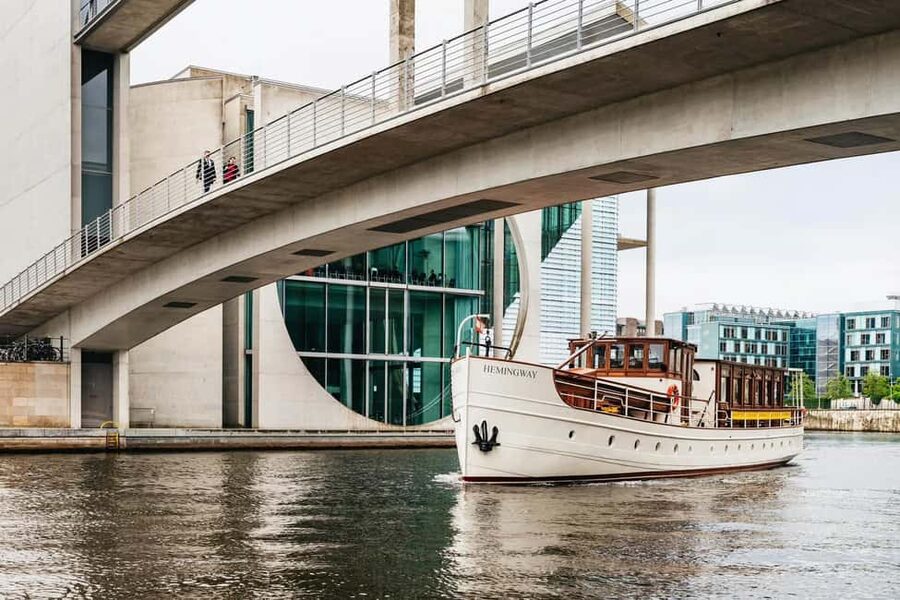 Berlin: Historic Boat Sightseeing City Center Tour - Key points to know before booking