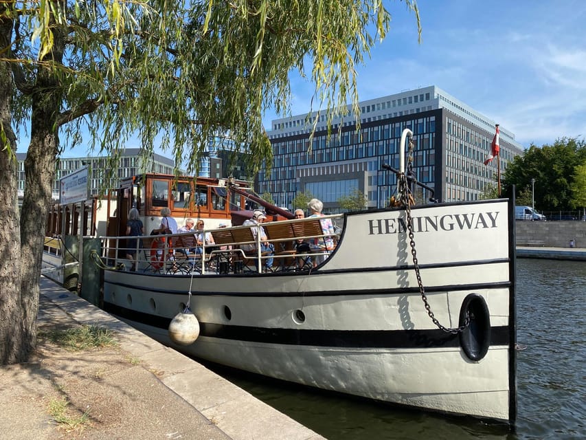 Berlin: Historic Boat Sightseeing City Center Tour - Why the historic Hemingway changes the experience