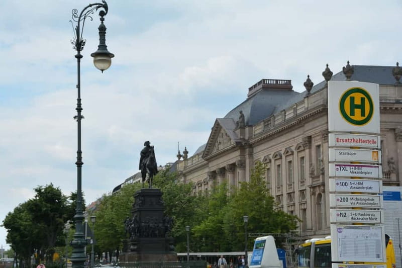 Berlin: Historic Center Walking Tour with a Real Berliner - Humboldt University and the cultural capital
