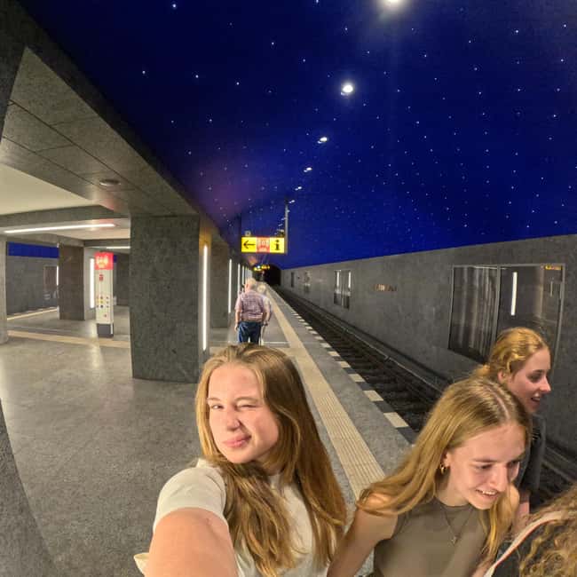 Berlin: History and Sightseeing with Kids (Free for Kids) - The personal video gives the day a second life