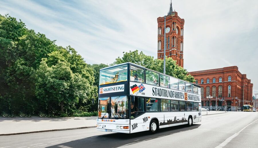 Berlin: Hop-on Hop-off Bus Tour with Live Commentary - Key points to know before you board