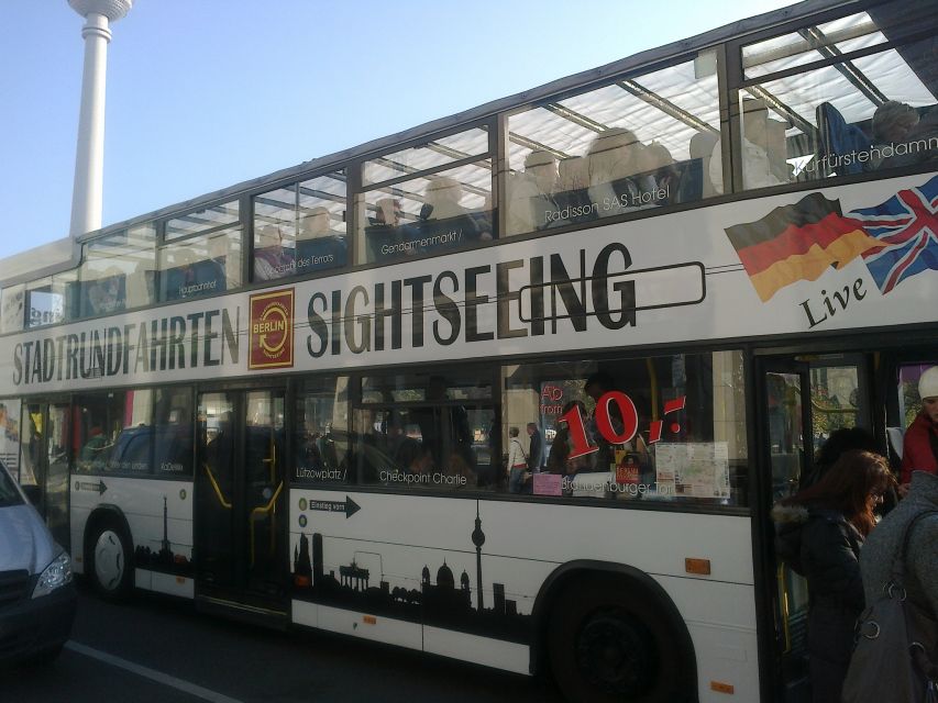 Berlin: Hop-On Hop-Off City Tour by Bus and Boat - Live guides are the biggest strength