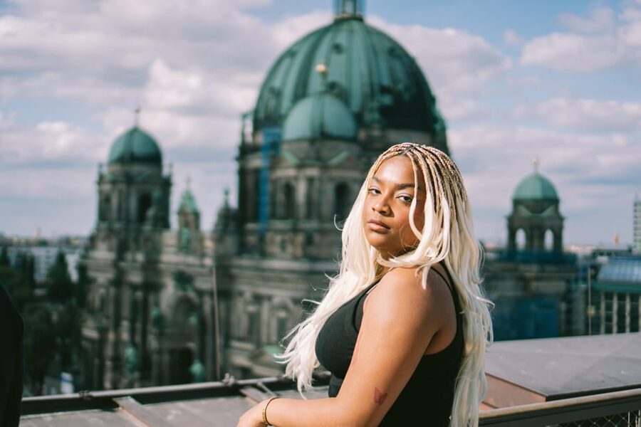 Berlin: Instagram Tour of the most visited spots - The photo package and the extra gallery charge