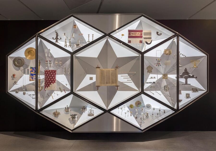 Berlin: Jewish Museum Highlights Tour - The Symbolic Architecture Deserves Attention