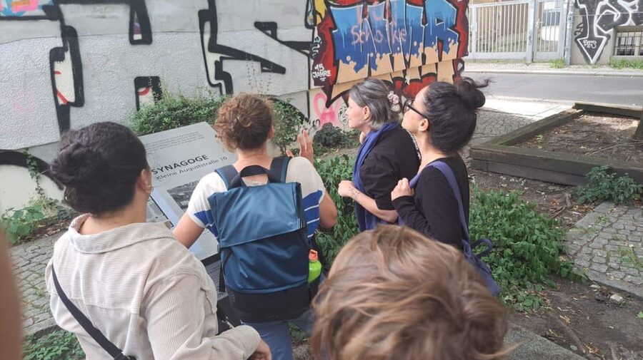 Berlin: Jewish Walking Tour including World War II - Otto Weidt’s workshop and the personal side of rescue