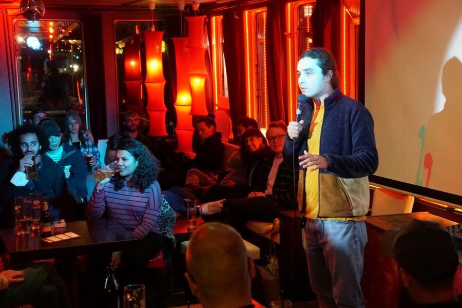 Berlin: Laughing Spree Comedy Show on a Boat - Who will enjoy Laughing Spree most?