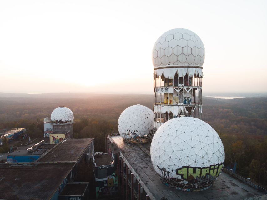 Berlin: Listening Station Teufelsberg Tour with Transfer - Meeting at Heerstraße and riding to the hill