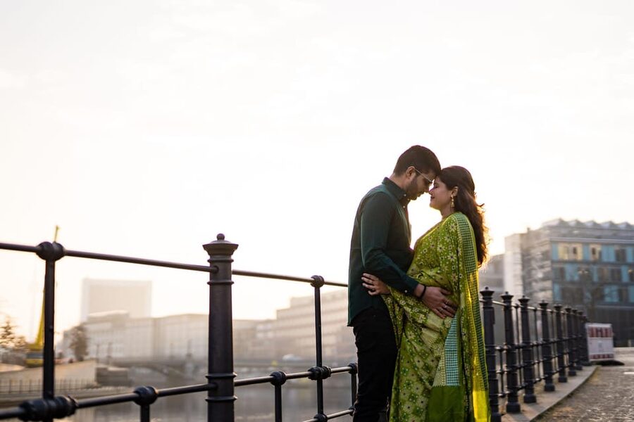 Berlin Love Story: Surprise Proposal Photography Session - Starting Near the Polish Institute Berlin