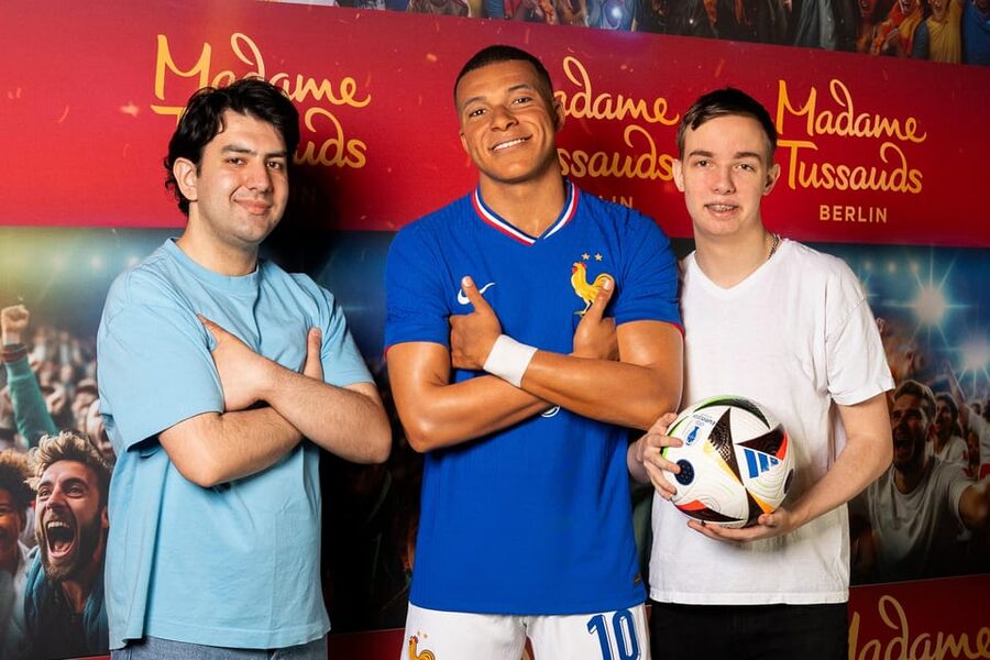 Berlin: Madame Tussauds Admission Ticket - Awards, Fashion, and Einstein Keep the Pace Moving