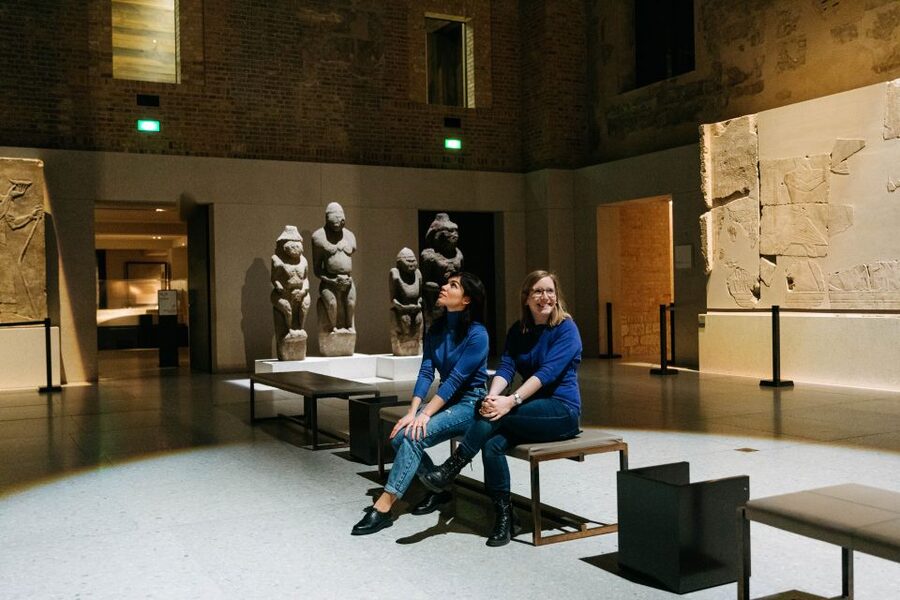 Berlin: Neues Museum Entry Ticket - Begin upstairs and follow the collections