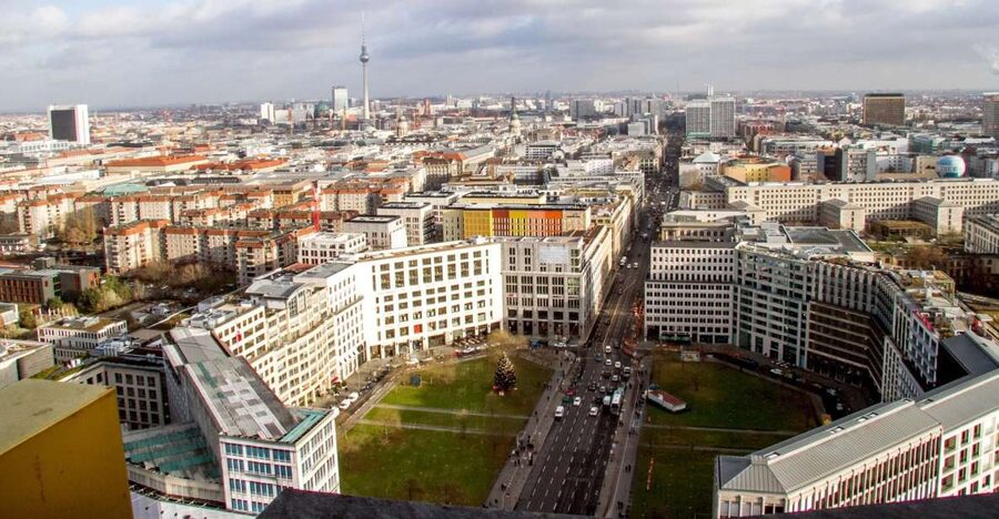 Berlin: Panoramapunkt Skip-the-Line Elevator Ticket - The Elevator Ride to 100 Meters