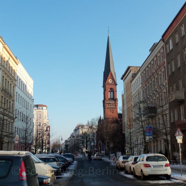 Berlin: Prenzlauer Berg District Guided Walking Tour - Kollwitzplatz and the district’s changing face