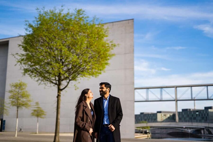 Berlin: Private Photo Session with Professional Photographer - What the photographer adds