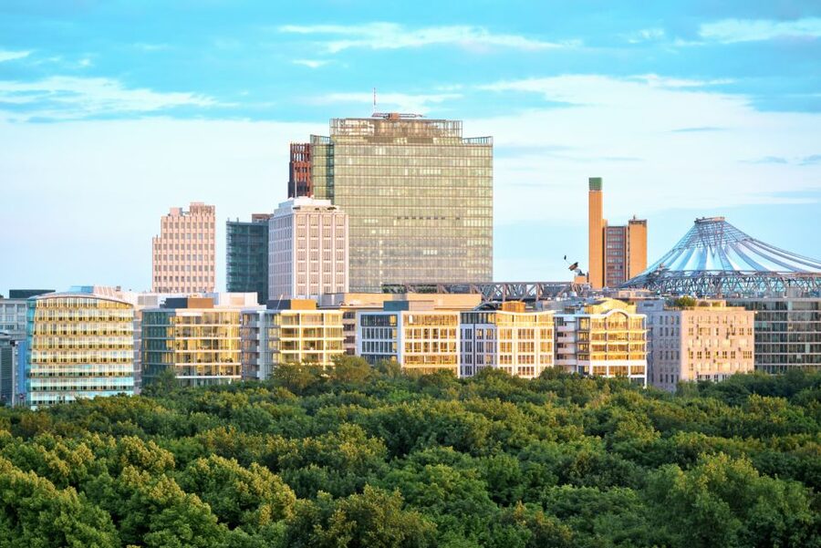 Berlin: Private Reichstag and Glass Dome Tour - Who will get the most from this tour?