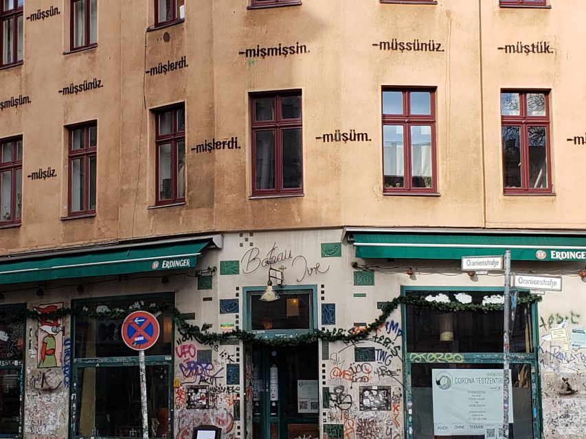 Berlin: Private tour through the district of Kreuzberg - Seeing Kreuzberg beyond the postcard view