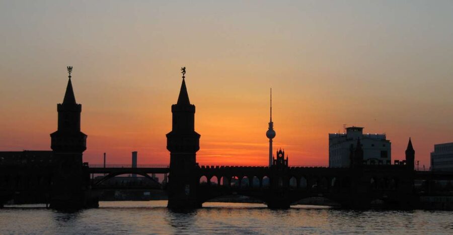 Berlin: Private Walking Tour with a Local - Choosing your starting point in central Berlin