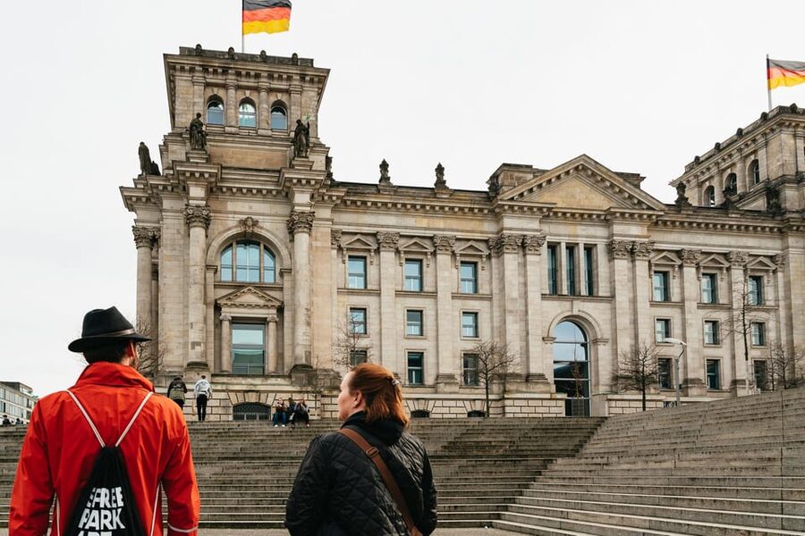 Berlin: Reichstag, Dome and Government District Guided Tour - The guides make or break the experience
