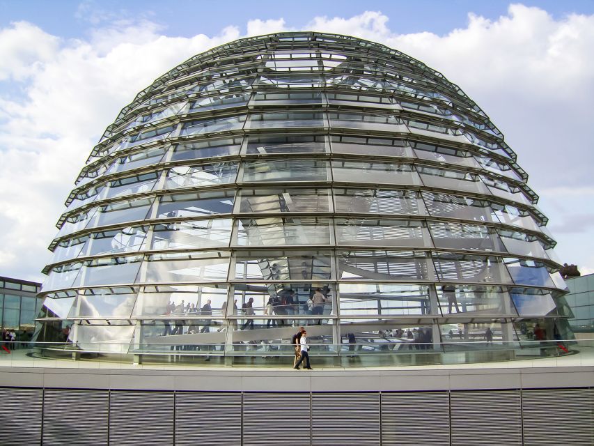 Berlin: Reichstag, Plenary Chamber, Cupola & Government Tour - The roof terrace and glass dome