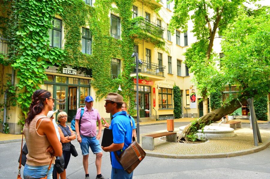 Berlin Reunited and Revived! 3-Hour Alternative Tour - Kreuzberg and the Turkish Market