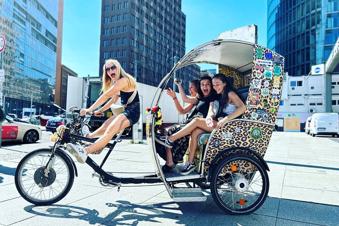 Berlin Rickshaw Tours Historical & Photo City Tour 120min - Sightseeing - Why a rickshaw works well in central Berlin
