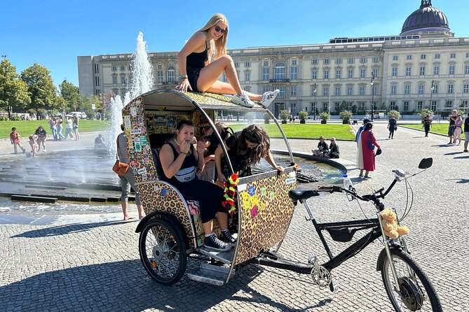 Berlin Rickshaw Tours Historical & Photo City Tour 120min - Sightseeing - Konzerthaus and the three historic domes