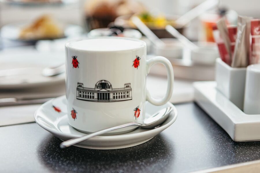 Berlin: Rooftop Breakfast at Käfer Restaurant Reichstag - What arrives on the breakfast table