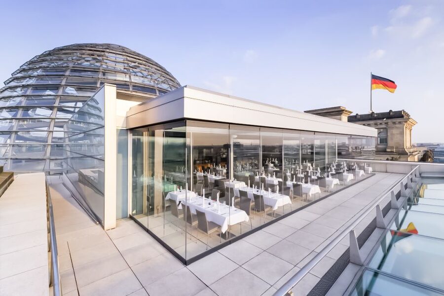 Berlin: Rooftop Dinner at the Käfer Restaurant Reichstag - What the four-course dinner includes