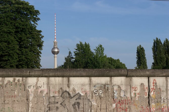 Berlin's Best: 2 Hour Walking Tour Third Reich and the Cold War - The Aviation Ministry and the former Nazi power center